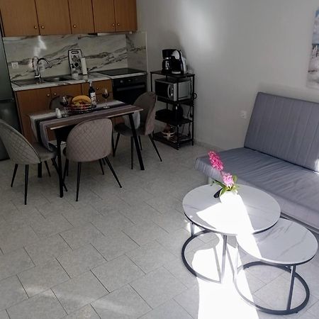 Cozy Kremasti Apartment Ngoại thất bức ảnh