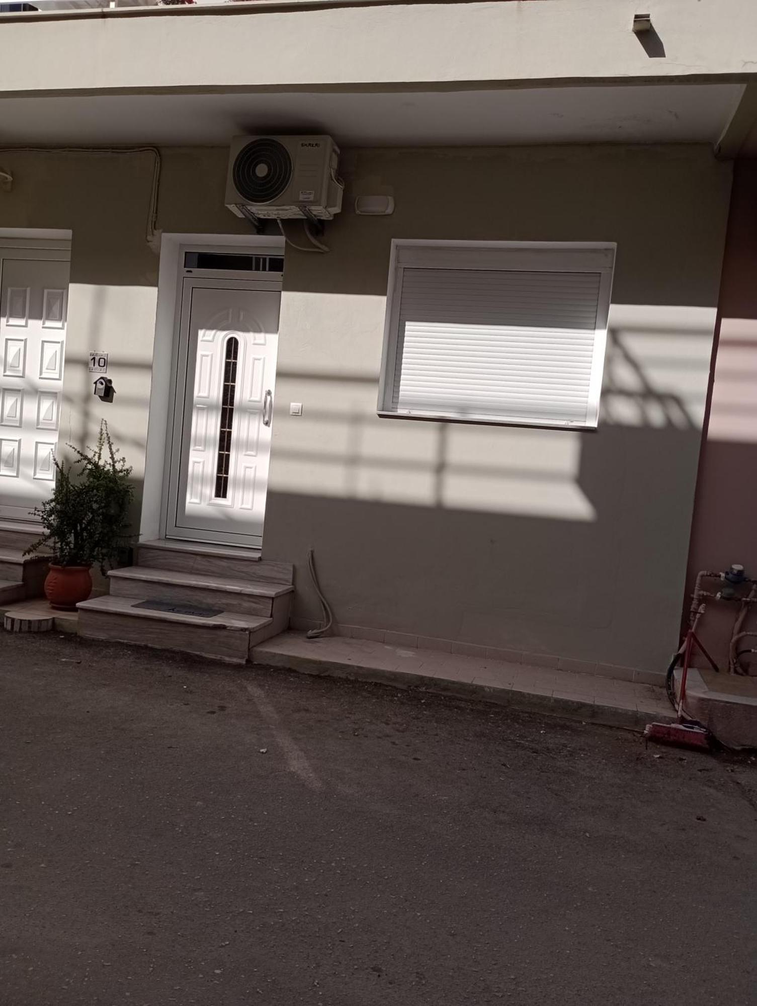 Cozy Kremasti Apartment Ngoại thất bức ảnh