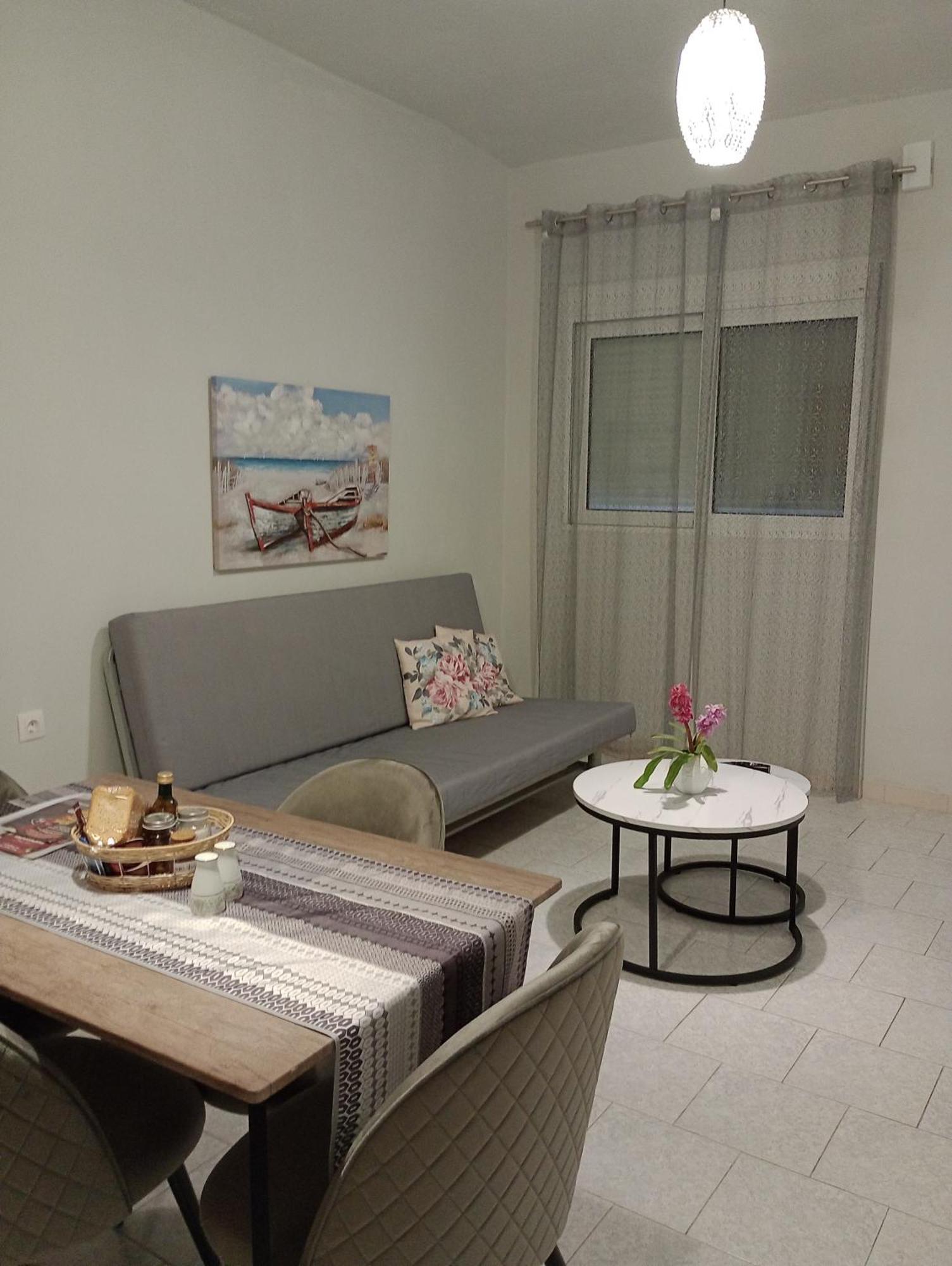 Cozy Kremasti Apartment Ngoại thất bức ảnh
